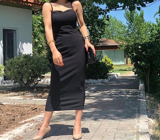 Askılı Midi Boy Siyah Elbise