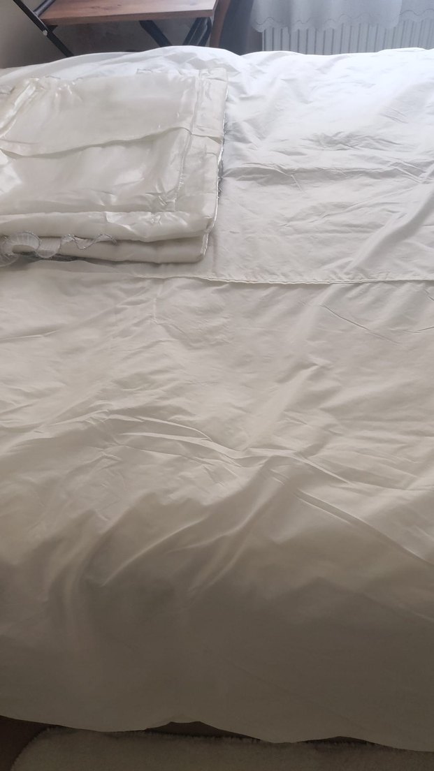 Gri Nakışlı Beyaz Yatak Örtüsü - Görsel 5