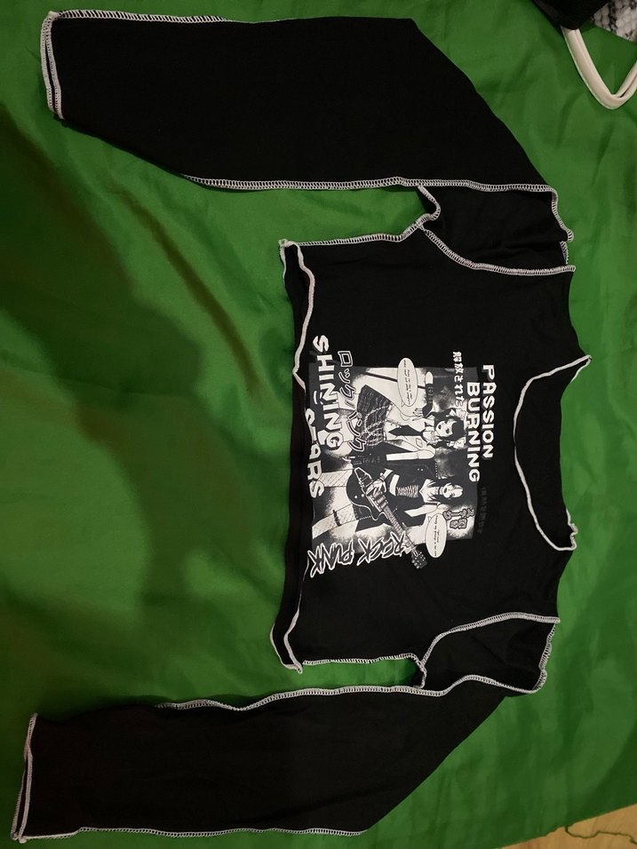 Kadın Siyah Uzun Kollu Baskılı Crop Top - Görsel 4