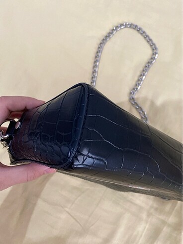  Beden siyah Renk Bershka Çanta