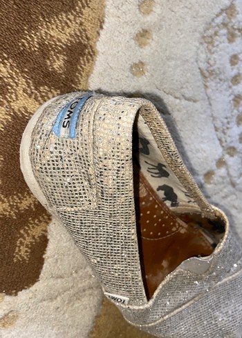 Altın Renk Parlak Yılan Desenli Kadın Dolgu Topuk - Görsel 2