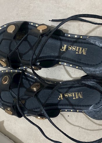 Siyah Tokalı Kadın Blok Topuklu Sandalet - Görsel 2