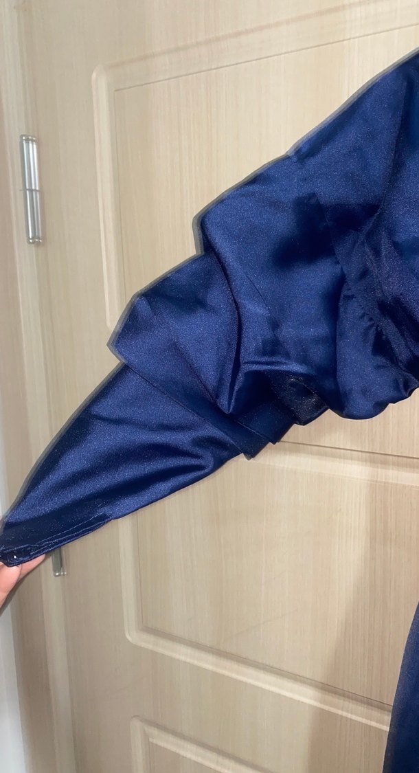 Lacivert Drapeli Uzun Kollu Kadın abiye - Görsel 3