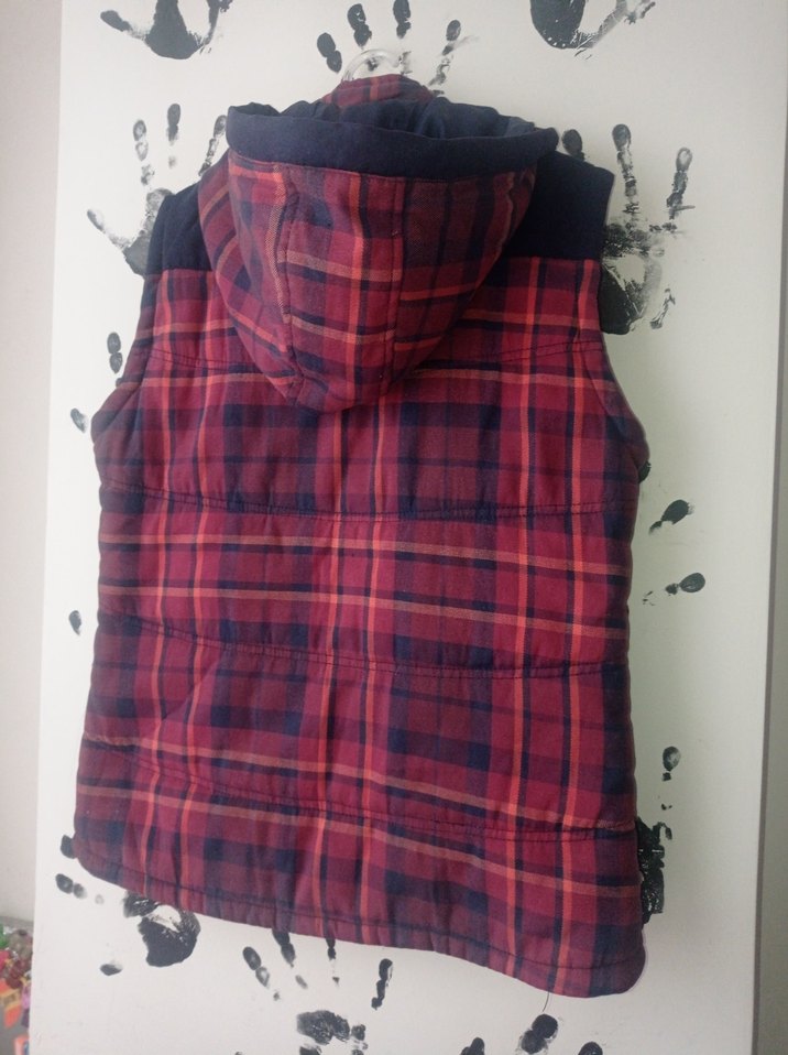 Bordo Ekose Desenli Yelek - Görsel 4