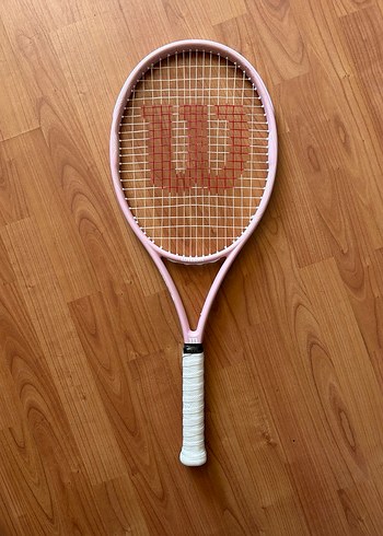 Wilson Intrigue SE tenis raketi