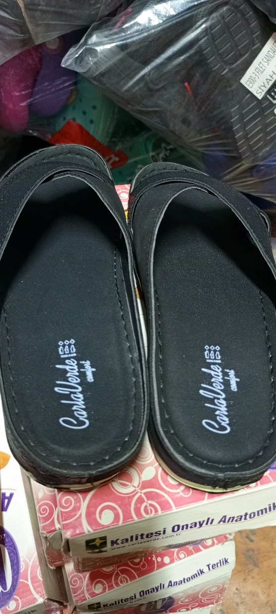 Kemerli Siyah Yılan Desenli Kadın Terlik - Görsel 3