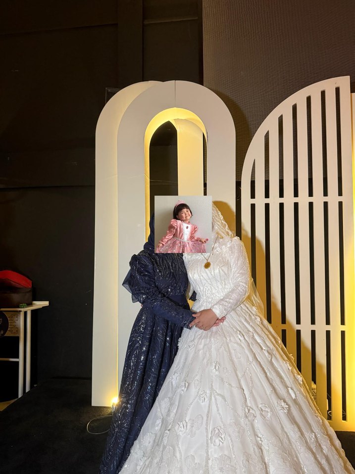 Drapeli Uzun Mavi Bağlama Desenli Kadın Elbise - Görsel 2