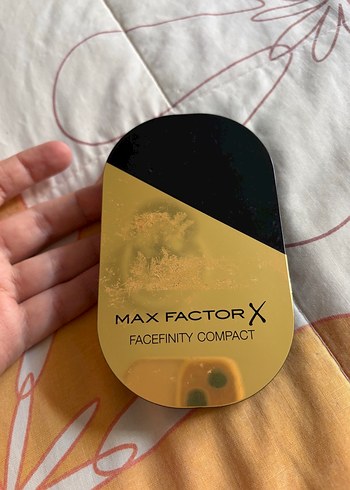 Max Factor X Facefinity Compact Pudra