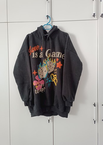Siyah Payetli Kapüşonlu Midi Sweatshirt