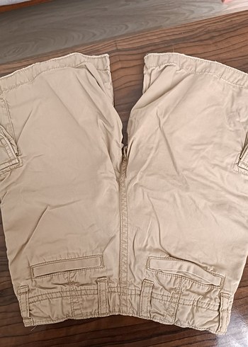 Erkek Çocuk Bej Kemerli Bol Kesim Şort - Görsel 5