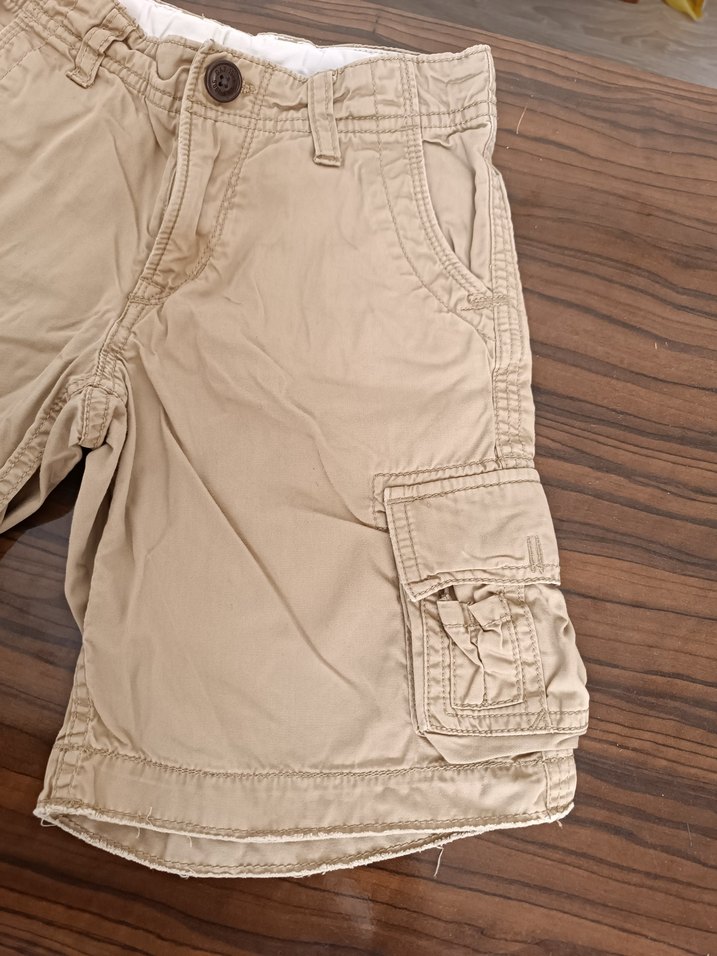 Erkek Çocuk Bej Kemerli Bol Kesim Şort - Görsel 2