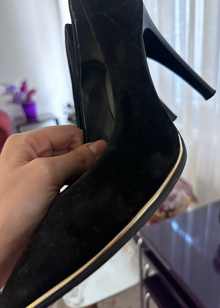 Süet gold yansımalı topuklu ayakkabı - Görsel 3