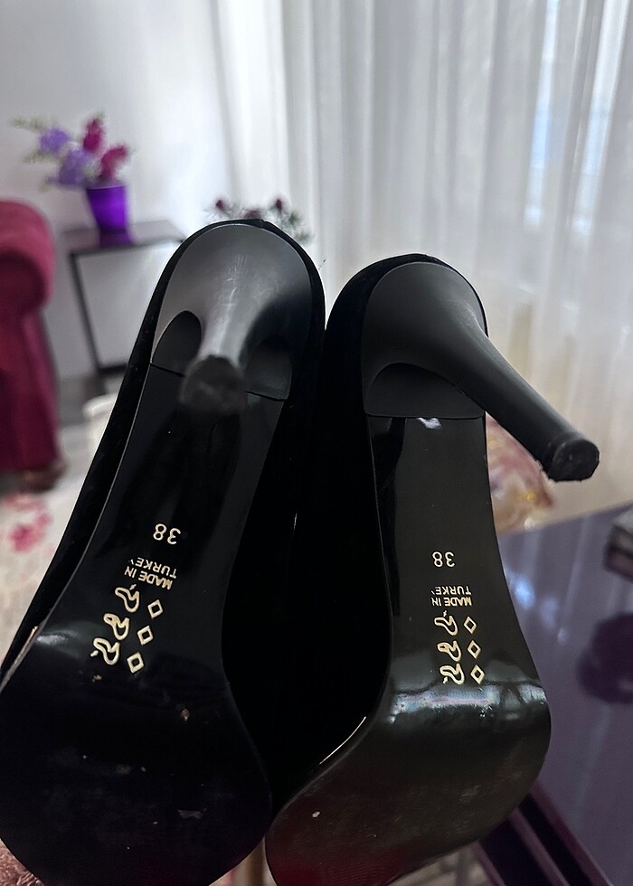 Süet gold yansımalı topuklu ayakkabı - Görsel 4