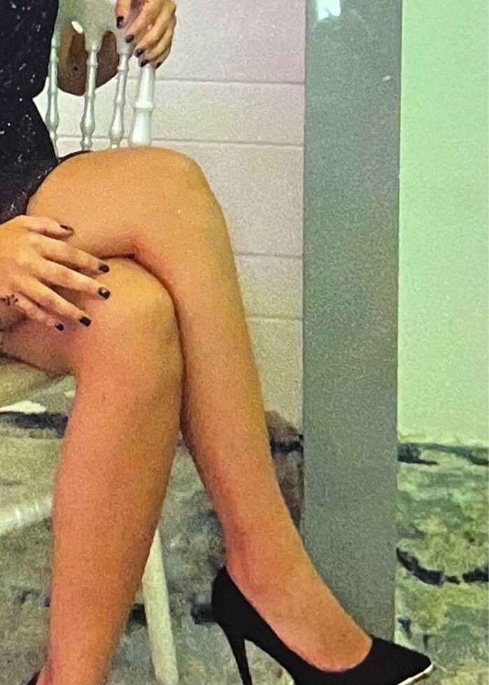 Süet gold yansımalı topuklu ayakkabı - Görsel 2