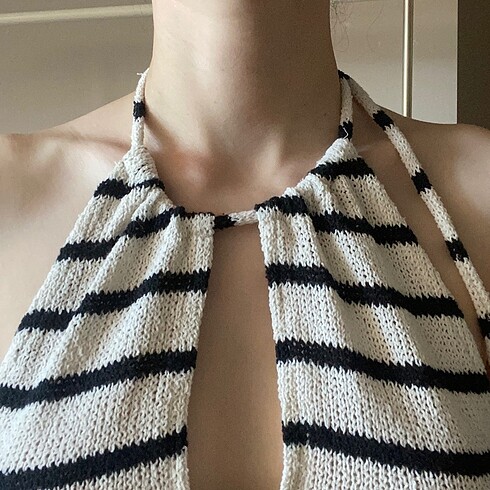 Halter yaka üst