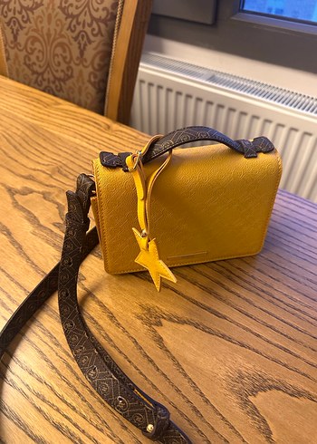 Hardal sarısı orijinal Vakko çanta - Görsel 2
