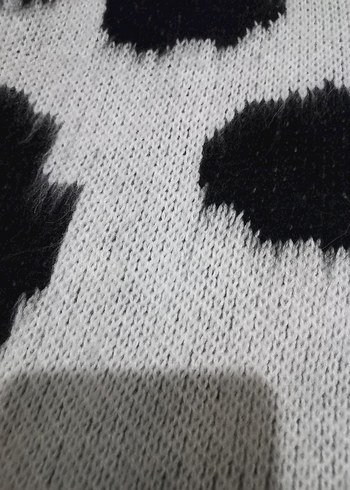 Gri Zebra Desenli Uzun Kollu Kadın Kazak - Görsel 4