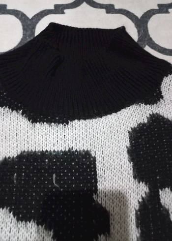 Gri Zebra Desenli Uzun Kollu Kadın Kazak - Görsel 3