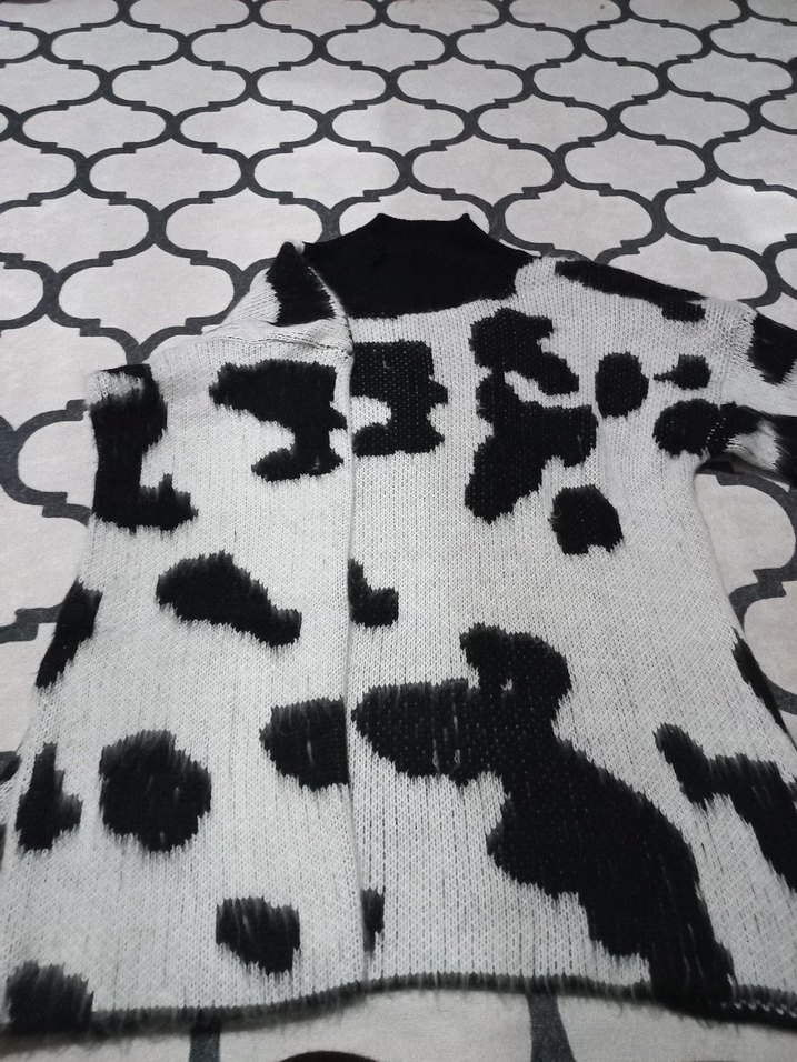 Gri Zebra Desenli Uzun Kollu Kadın Kazak - Görsel 2