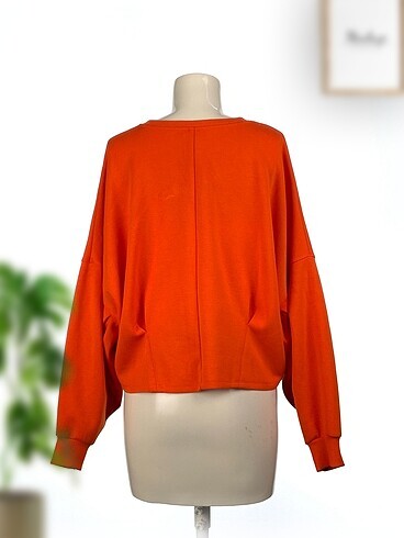 m Beden H&M Sweatshirt %70 İndirimli.
