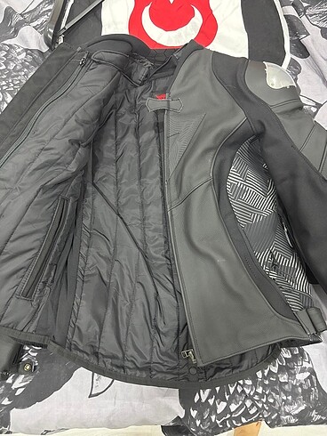 50 Beden siyah Renk DAINESE AVRO 5 MOTOSİKLET MONTU