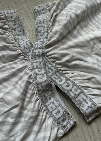 Zebra Desenli Kemerli Kısa Tulum - Görsel 2