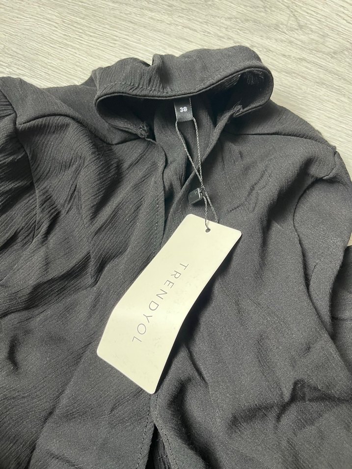 Siyah Mini Şort Fırfırlı Rahat Kesim - Görsel 4