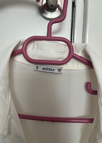 Beyaz Düğmeli Uzun Kollu Kadın Gömlek - Görsel 2