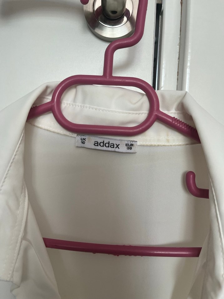 Beyaz Düğmeli Uzun Kollu Kadın Gömlek - Görsel 2