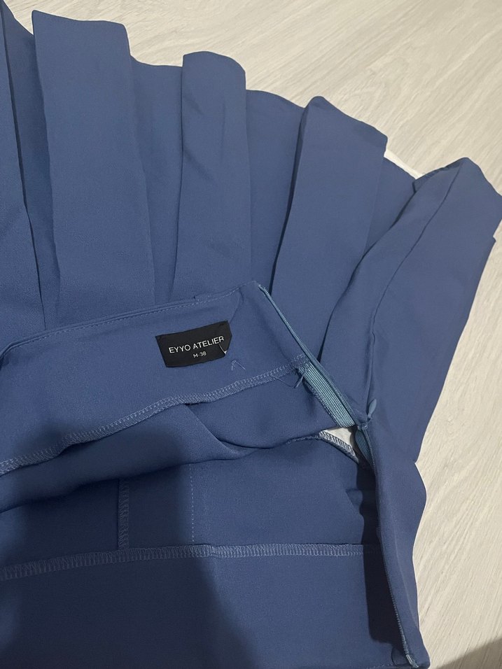 Mavi Pileli Mini Etek - Görsel 3