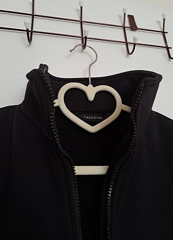 Trendyol & Milla Siyah Cep Detaylı Dik Yaka İnce Örme Sweatshirt