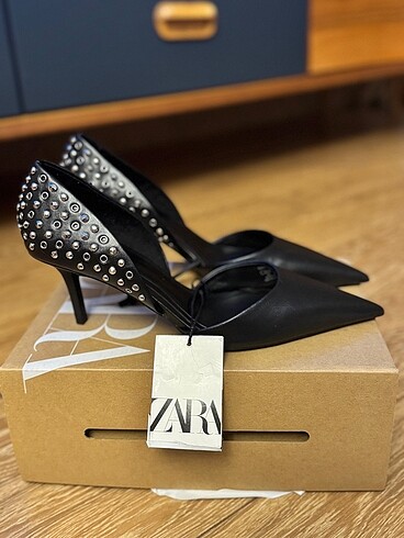 Zara Stiletto