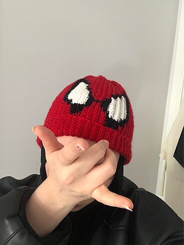 Beden Spiderman bere