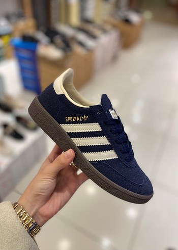 37 Beden kahverengi Renk Adidas Spezial