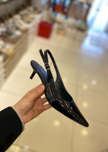 Tokalı Stiletto Kadın Ayakkabı - Görsel 3