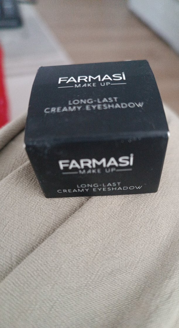 Farmasi Uzun Süre Kalıcı Krem Far - Görsel 2