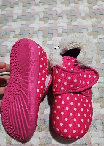 Kız Çocuk Pembe Puantiyeli Sıcak Ev Terliği - Görsel 3