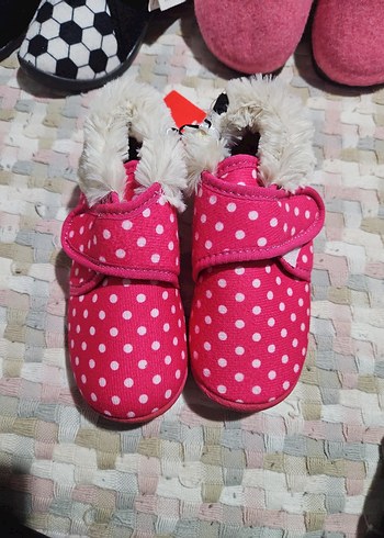 Puantiyeli Pembe Kız Çocuk Ev Terliği - Görsel 3