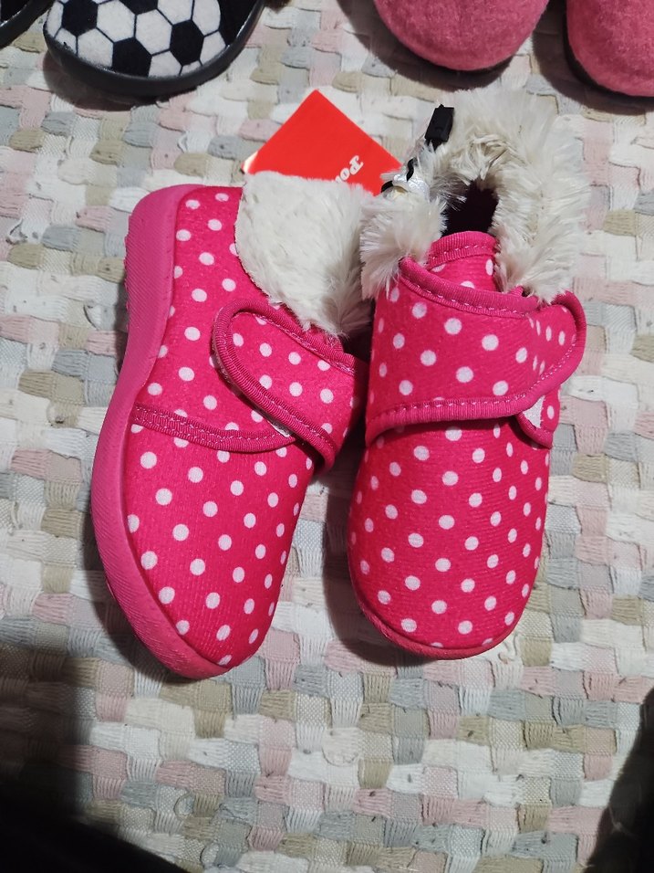 Puantiyeli Pembe Kız Çocuk Ev Terliği - Görsel 2