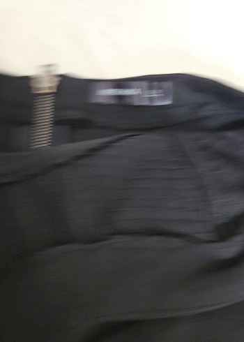 Bershka Siyah Straplez Midi Ofis Elbisesi