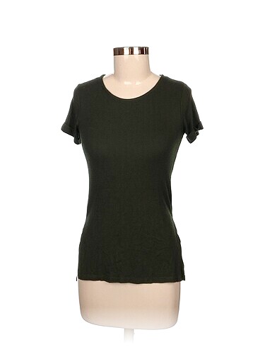 Koton T-shirt %70 İndirimli.