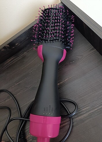 Dyson Saç şekillendirici