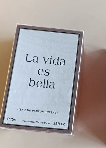 La vida es bella Parfüm