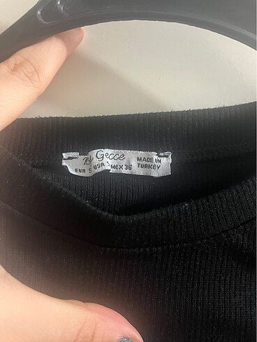 xs Beden Siyah crop üst
