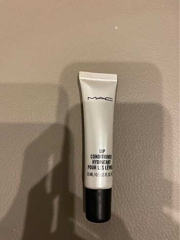 Mac lip conditioner