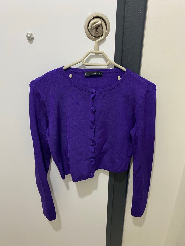 Mor Düğmeli Kadın Hırka - Görsel 2