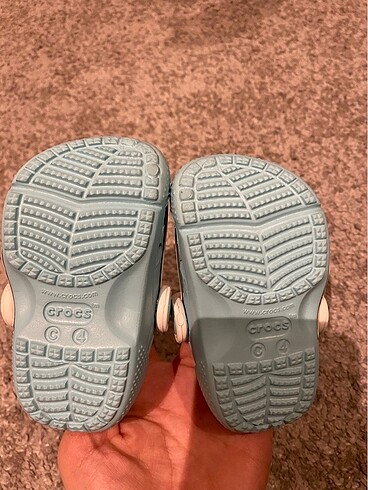 19 Beden Frozen crocs