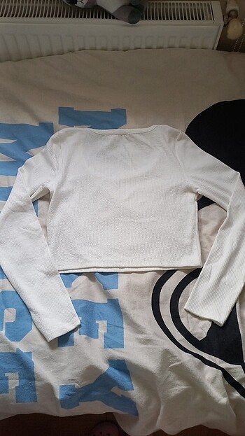 Bershka uzun kollu bluz