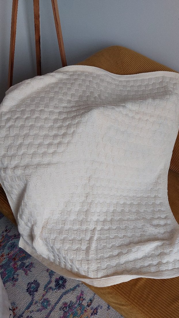 Beyaz Örgü Çocuk Battaniyesi - Görsel 2