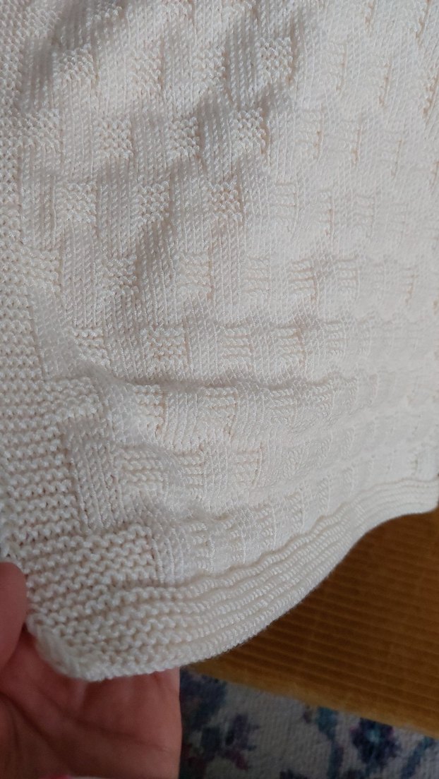 Beyaz Örgü Çocuk Battaniyesi - Görsel 3